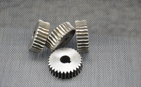 小齿轮