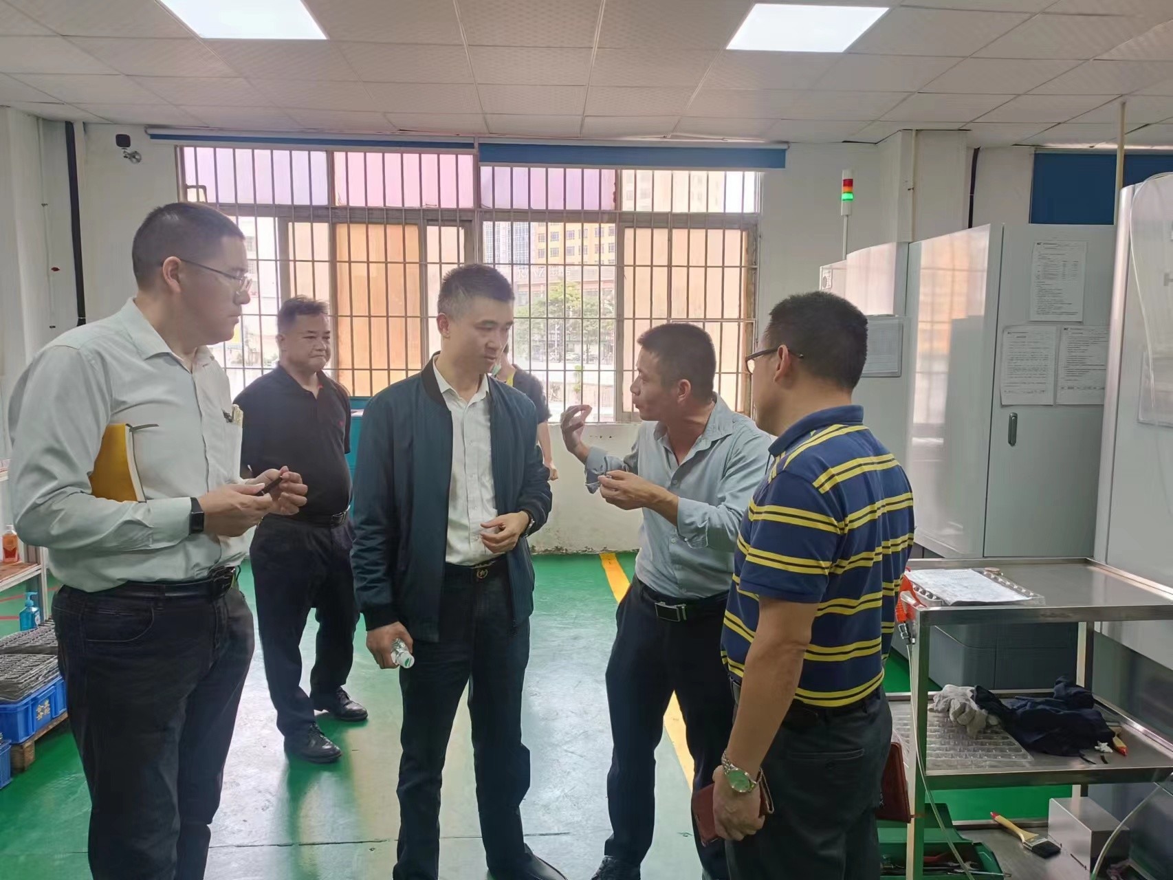 热烈欢迎区政府领导带队走访企业，鼓励数字化转型！